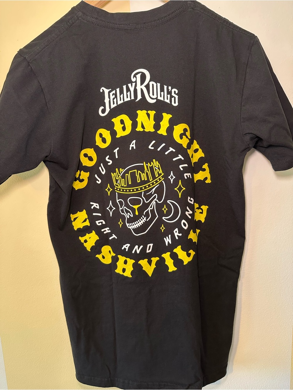 Jelly Roll's "Goodnight Nashville" Graphic Tee - Black & Yellow men’s Size Small